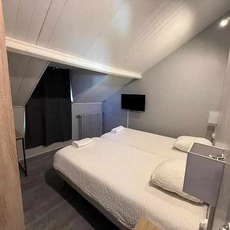 Draco Paris Orly Aeroport Отель *